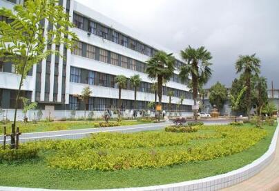 云南经贸外事学院