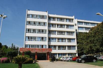 云南电子技工学校