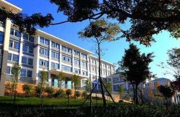 云南省昆明铁路机械学校