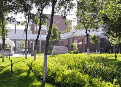 云南经济管理学校