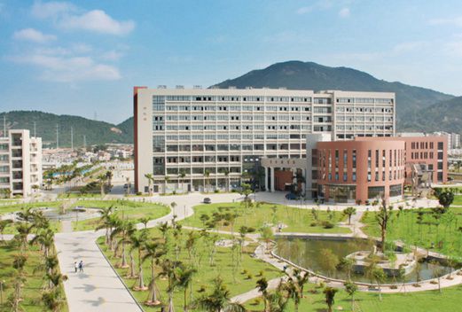 厦门华厦职业学院