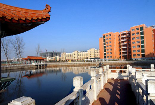 大连市皮口卫生学校