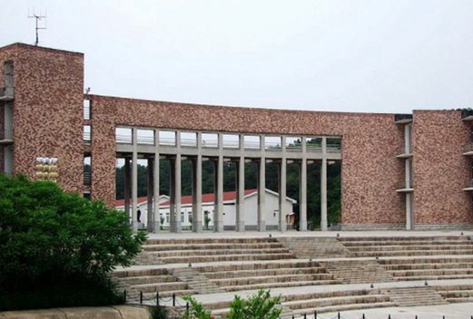 辽宁何氏医学院（中专部）