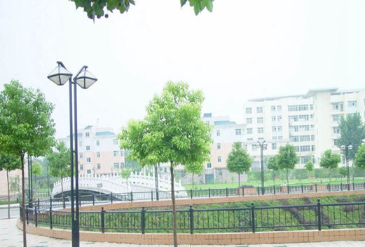 抚顺市卫生学校