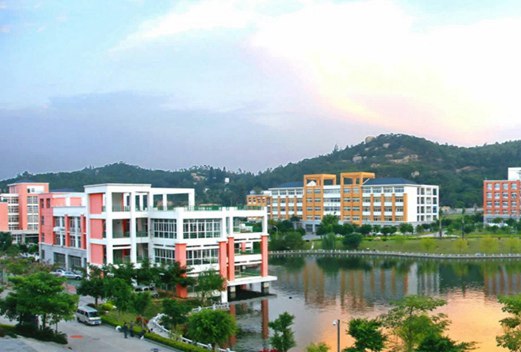 厦门市卫生职业中专学校