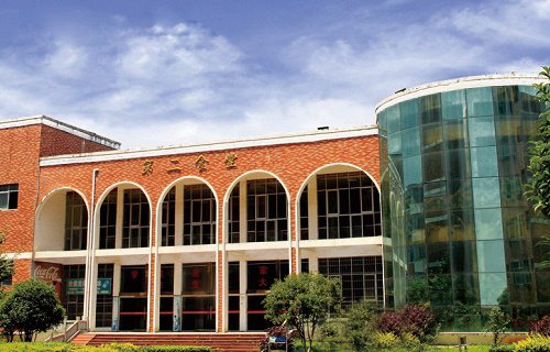 共青科技职业学院