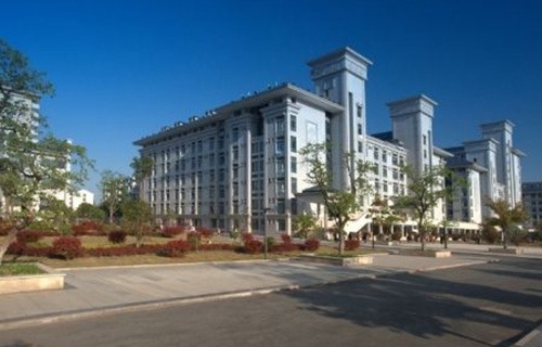 凤城市职业教育中心