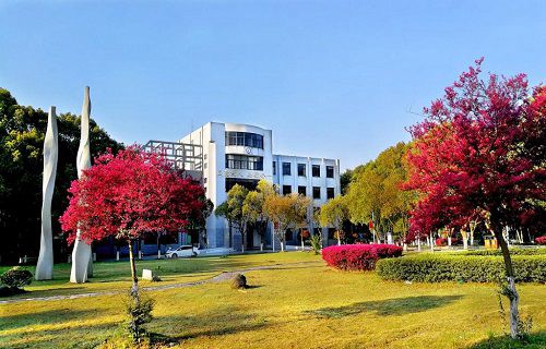 江西青年职业学院