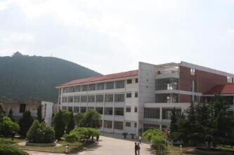 徐徐州财经学校