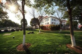 宜兴轻工业学校