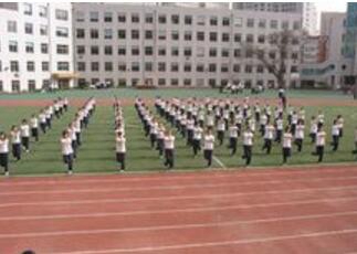 大连铁路卫生学校