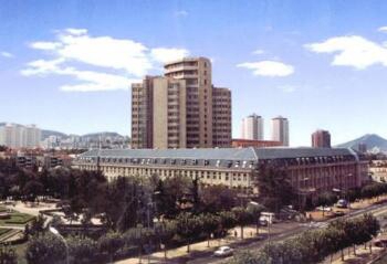 大连医科大学附属卫生学校