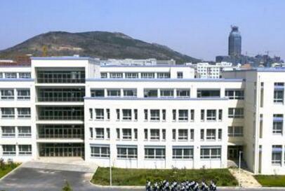 大连医科大学附属卫生学校