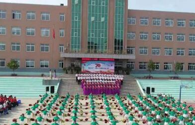 大连医科大学附属卫生学校