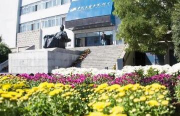 鲁迅美术学院附属中专