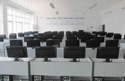 前郭县卫生职工中等专业学校