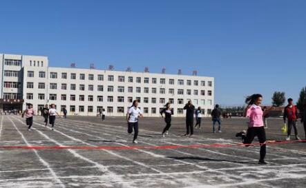 双辽市职业中专