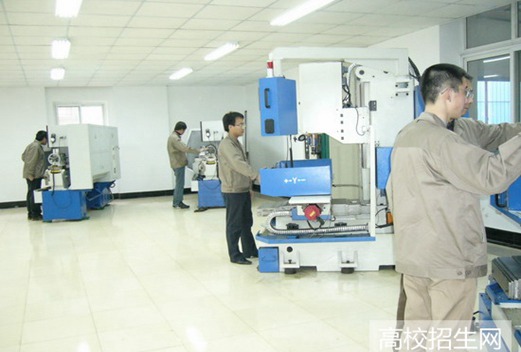 上海工商职业技术学院