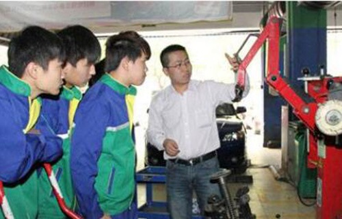 渭南普田轨道交通职业学校