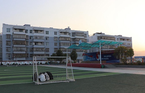 安康育英中等职业学校