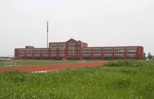 兵团工贸学校