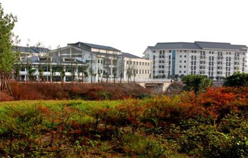 农一师阿拉尔职业技术学校