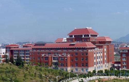 农九师职业技术学学校