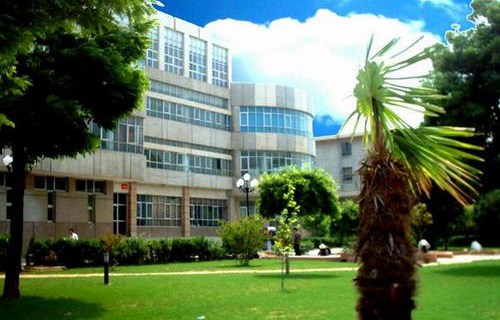 甘肃建筑材料工业学校