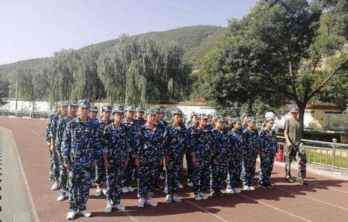 灵石县第一职业高级中学