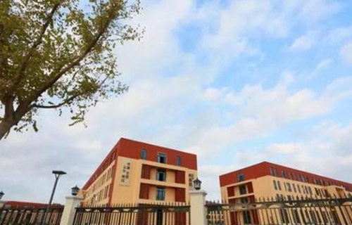 甘肃实验中等专业学校