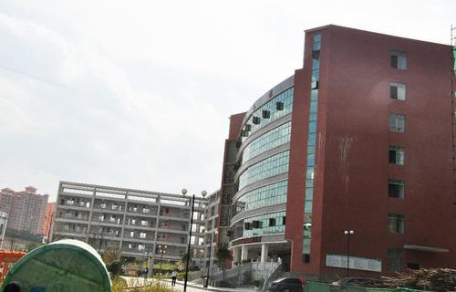 库车县中等职业学校