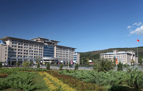 敦煌艺术旅游中等专业学校