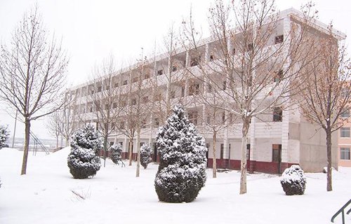 白水职业中等专业学校