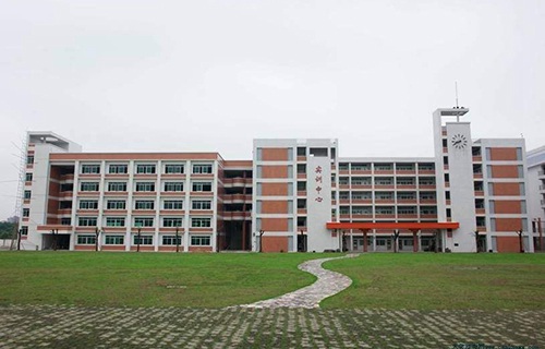 甘肃陇原技工学校