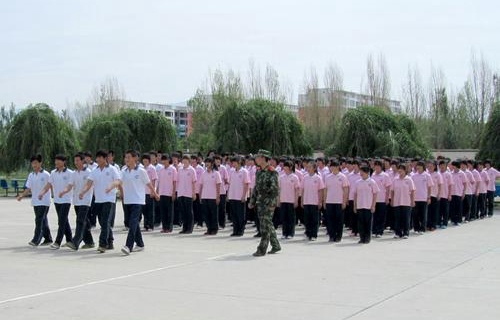兰州航空工业技工学校