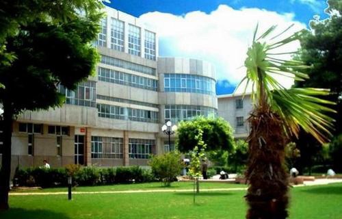 甘肃工业技师学院