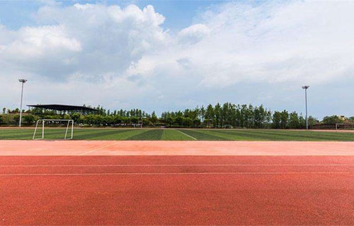 平凉崆峒文武学校