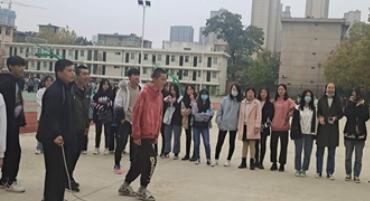 陕西渭南商贸技工学校