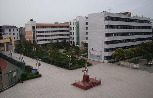 蒙城县庄周高级职业中学